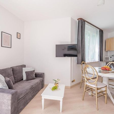 Apartament Z Balkonem Lazur 250M Od Morza Kołobrzeg Exterior foto